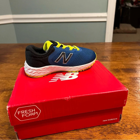 New Balance Kids Sneakers - Blue and Yellow - Picture 2 of 9